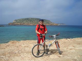 Clsica foto en una de las calas de Ibiza