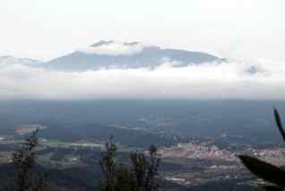 Hermosa vista desde el santuario de Sant Martí de Montnegre (foto: Chus)